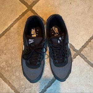 Mens Nike Air Max 90 size 10.5